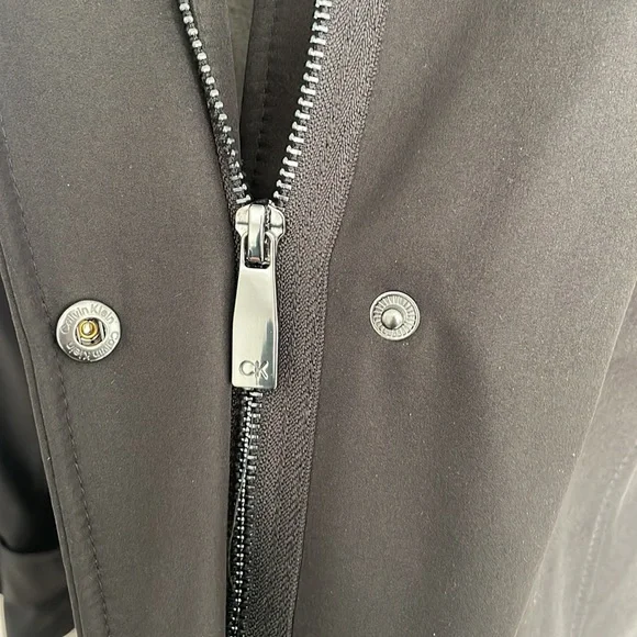 NEW Calvin Klein Softshell Jacket 🖤 - Picture 10 of 15